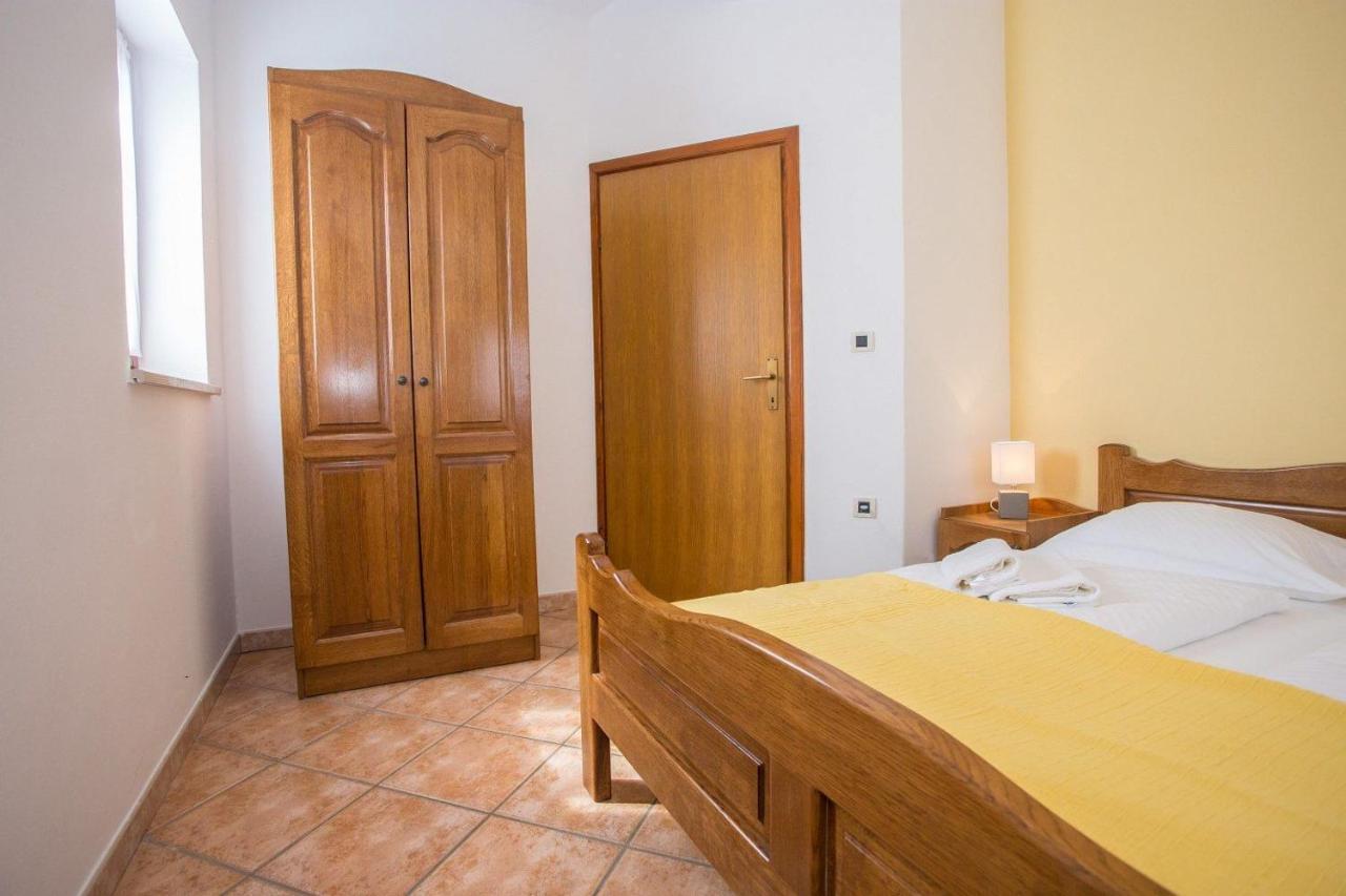 Apartment Nini Пореч Екстер'єр фото